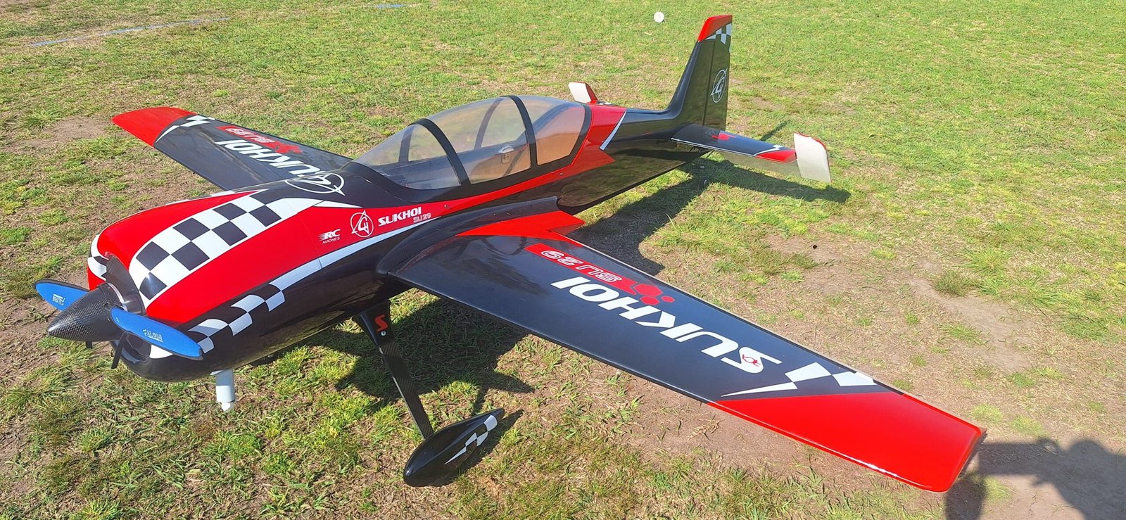 Sukhoi 120cc de la firma Rc Aviones Nuevo completo - Imagen 10