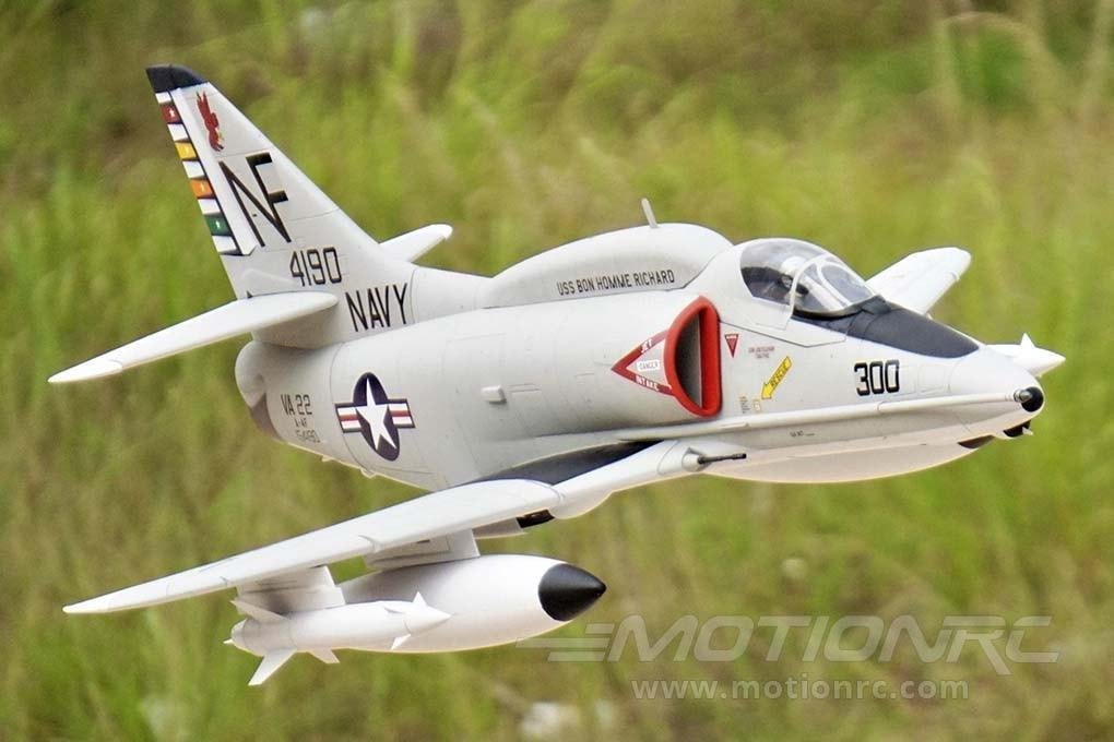 Avión a reacción Freewing A-4E/F Skyhawk de alto rendimiento de 80 mm EDF - PNP