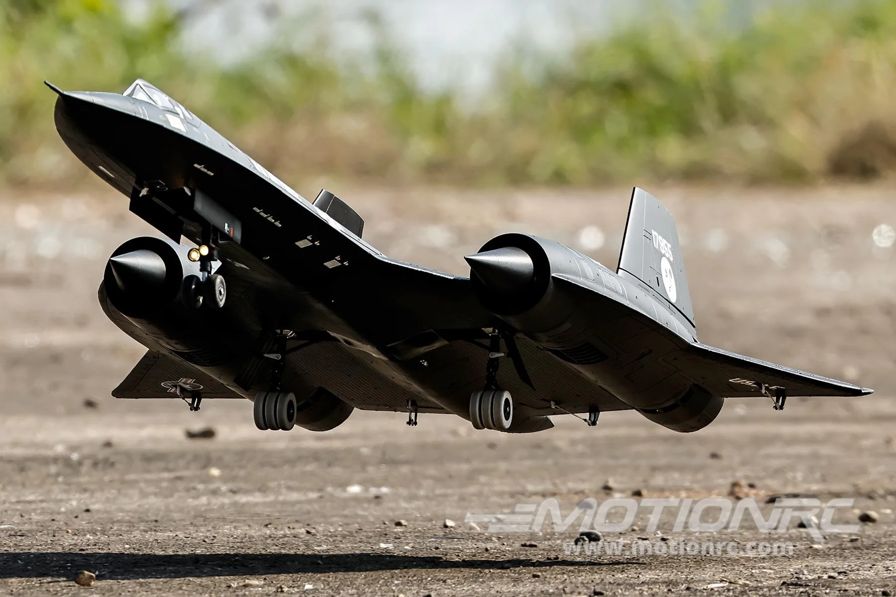 Avión de combate Freewind SR-71 BLACKBIRD TWIN de 70 mm con giroscopio PNP - Imagen 5