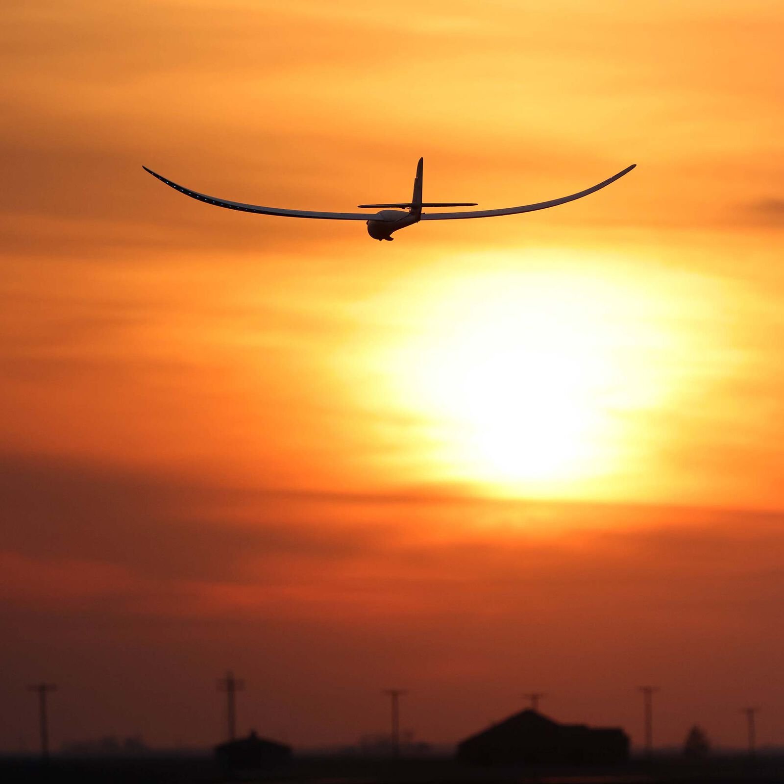 Planeador E-flite Night Radian 2.0m PNP - Imagen 3